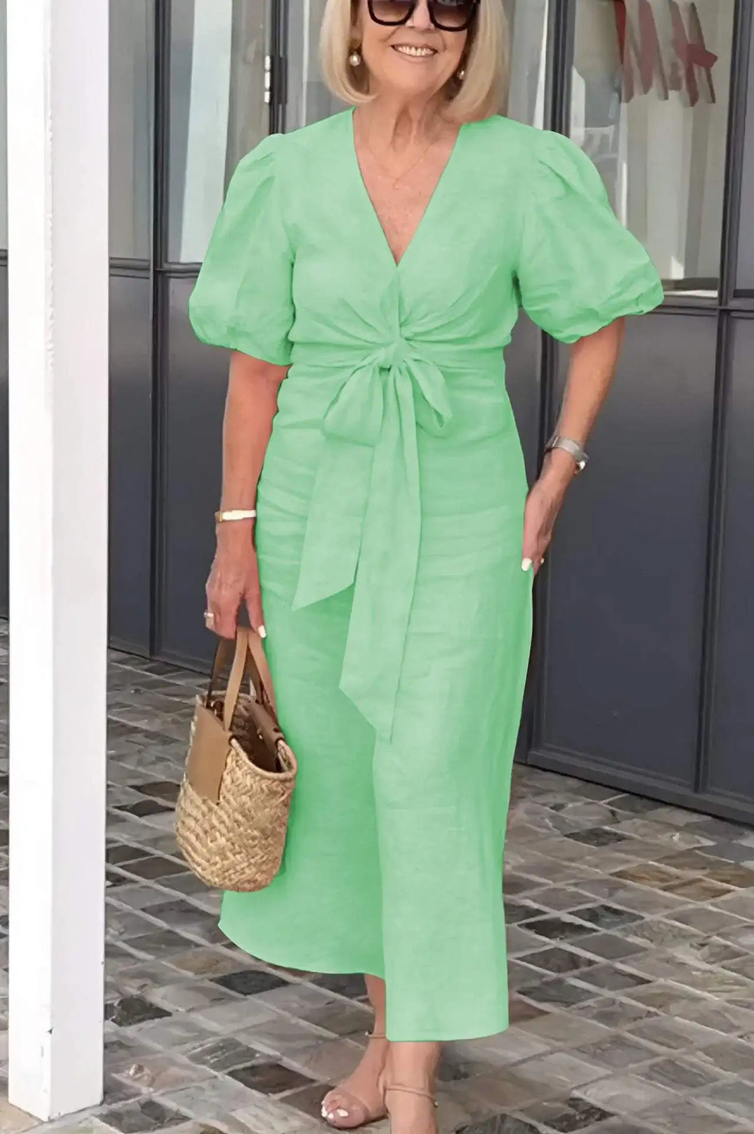 Elyza - Elegant V-Neck Dress